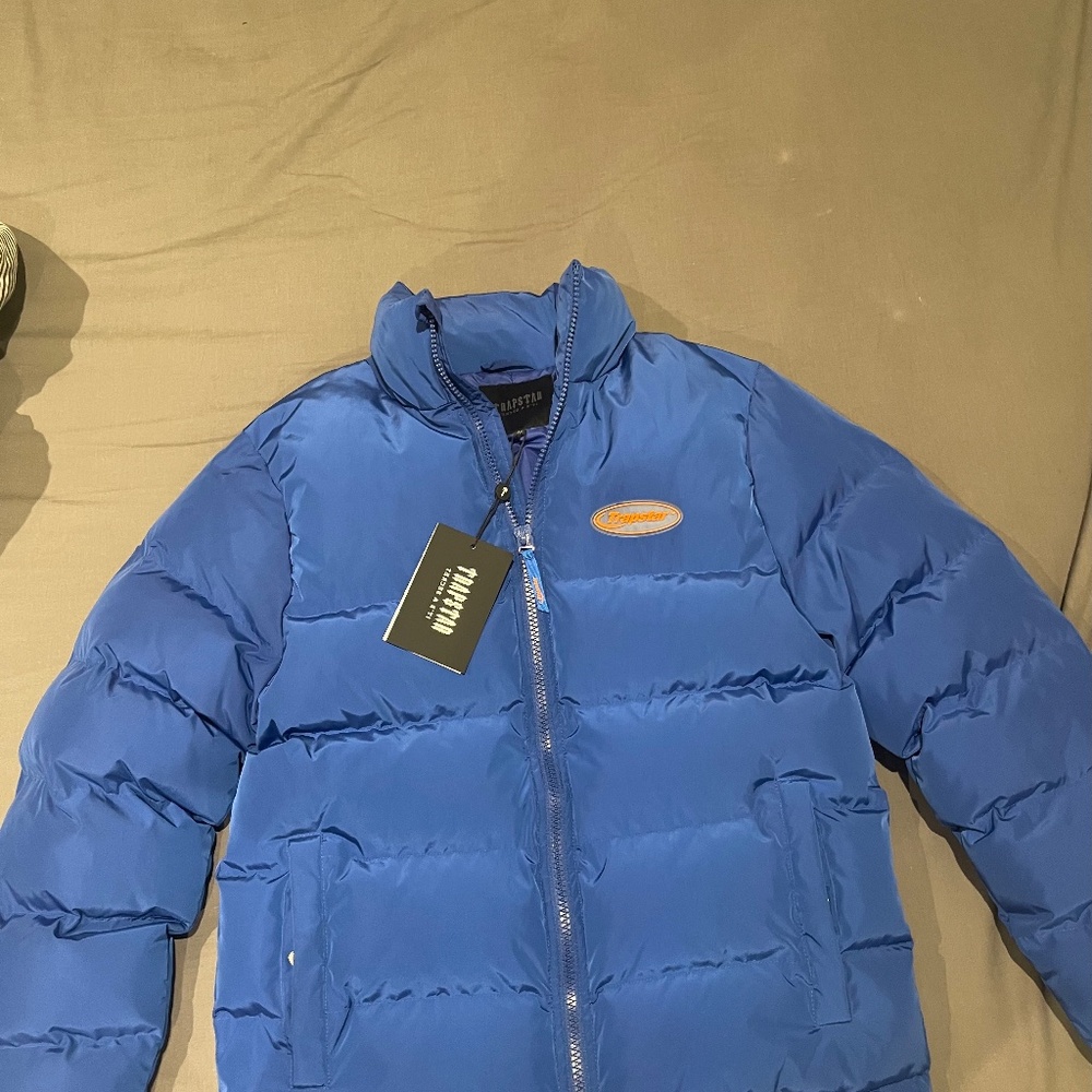 Too small on me (Never worn)